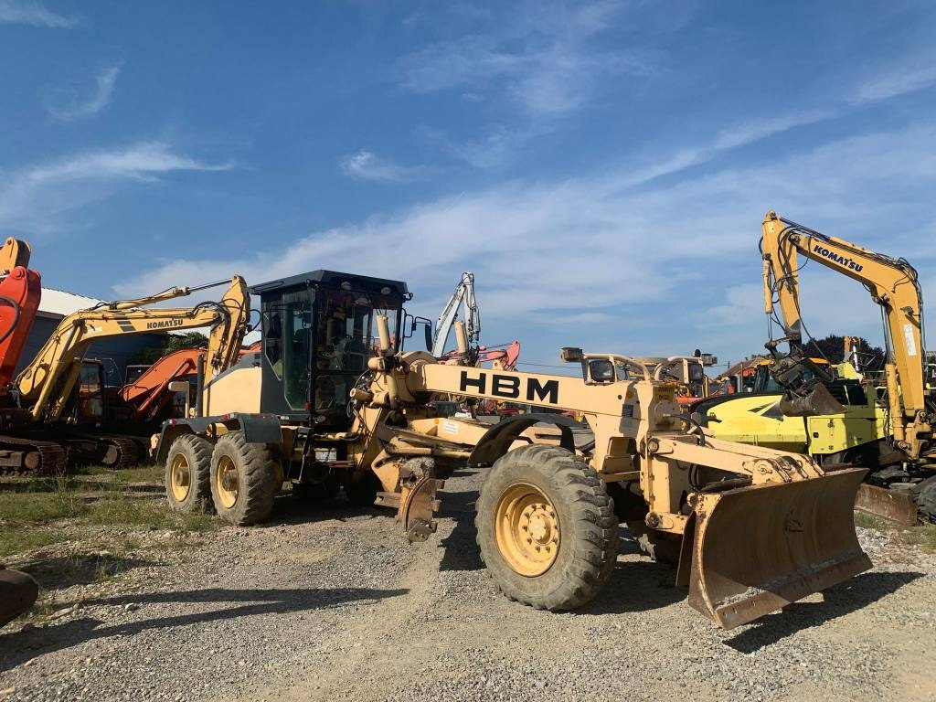 HBM-Nobas BG190T-3 - Grader: gambar 1 HBM-Nobas BG190T-3 - Grader: gambar 1