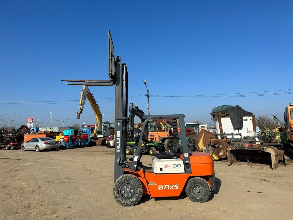 Forklift diesel Heli CPD 30: gambar 6