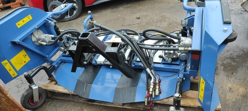 Iseki THM 3000B - Mesin pemotong padang rumput: gambar 3 Iseki THM 3000B - Mesin pemotong padang rumput: gambar 3