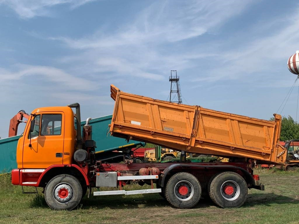 Iveco Astra HD 9 64.34 - Truk jungkit: gambar 2 Iveco Astra HD 9 64.34 - Truk jungkit: gambar 2