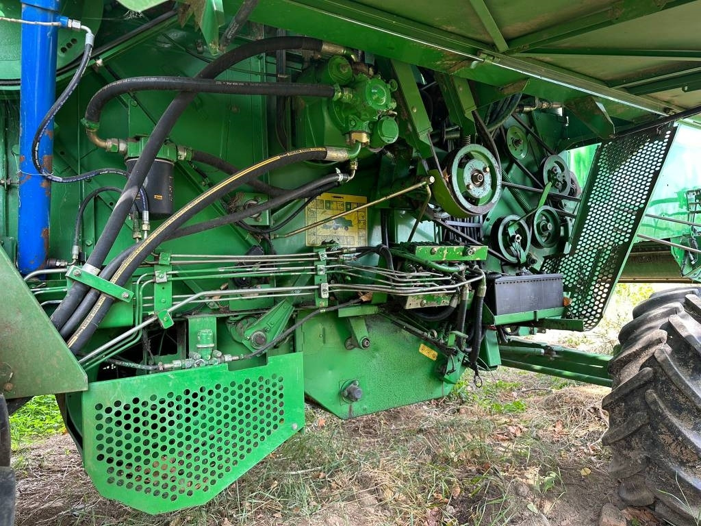 John Deere 1550 CWS - Pemanen gabungan: gambar 4 John Deere 1550 CWS - Pemanen gabungan: gambar 4