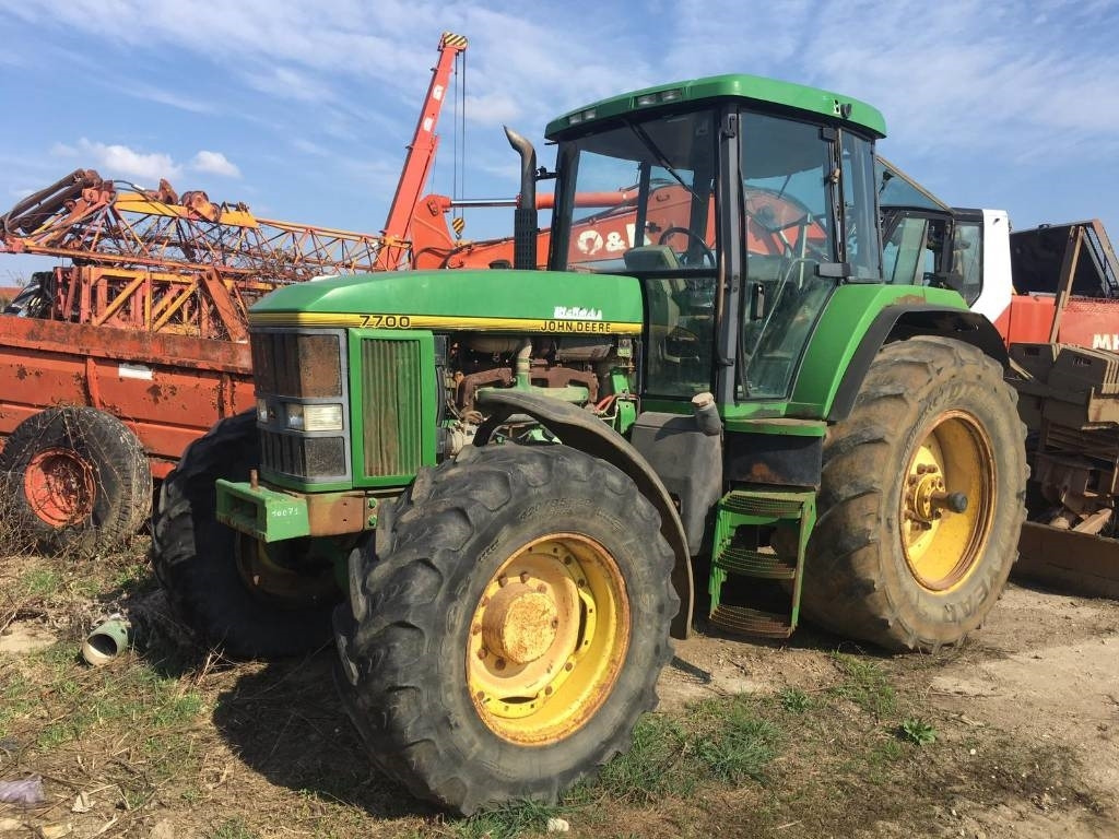 John Deere 7700 - Traktor: gambar 1 John Deere 7700 - Traktor: gambar 1