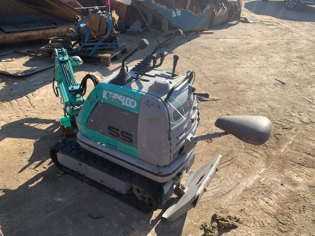 Kobelco SS 1 - Ekskavator mini: gambar 5 Kobelco SS 1 - Ekskavator mini: gambar 5