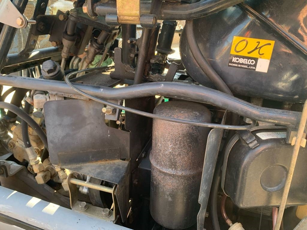 Ekskavator mini Kobelco SS 1: gambar 7