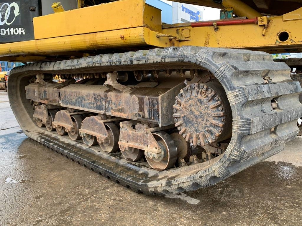 Tempat sampah perayap Komatsu CD 110 R-1: gambar 11