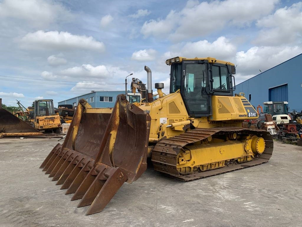 Komatsu D 61 PXI-23 - Bulldozer: gambar 1 Komatsu D 61 PXI-23 - Bulldozer: gambar 1
