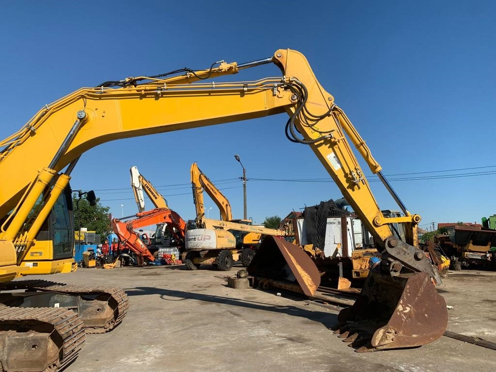 Komatsu HB 215 LC-3 - Ekskavator perayap: gambar 5 Komatsu HB 215 LC-3 - Ekskavator perayap: gambar 5