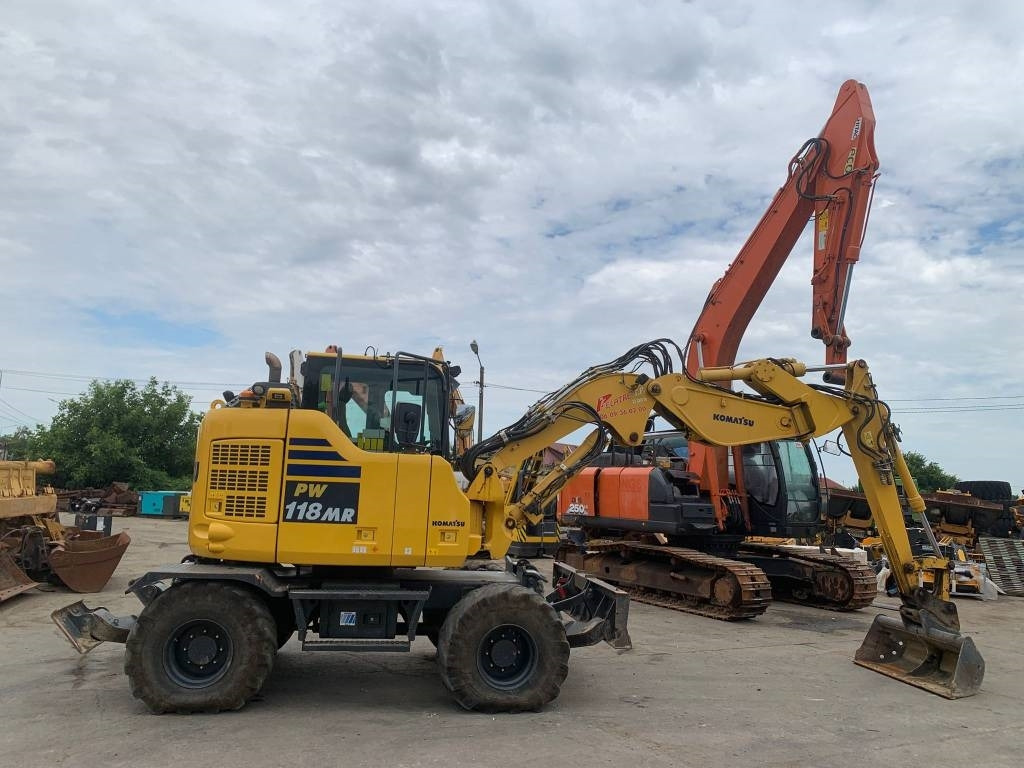Komatsu PW118MR-11W - Ekskavator roda: gambar 4 Komatsu PW118MR-11W - Ekskavator roda: gambar 4