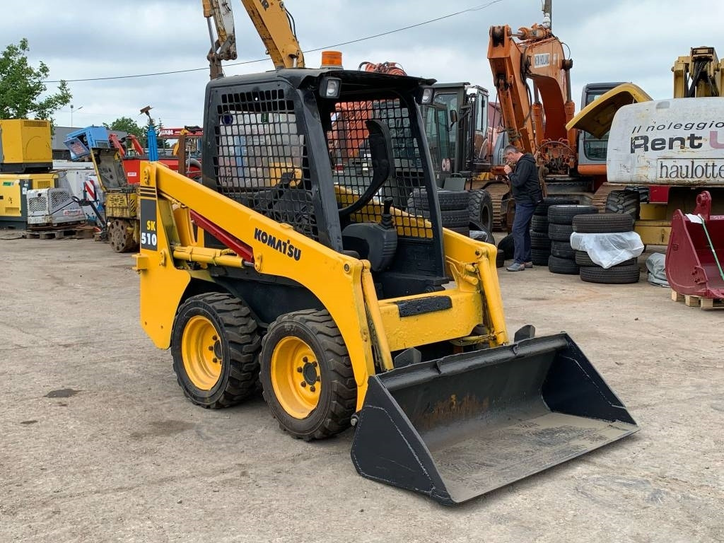 Komatsu SK 510 - Skid steer: gambar 1 Komatsu SK 510 - Skid steer: gambar 1