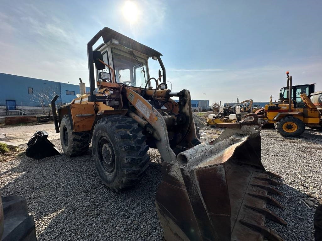 Liebherr L 521 - Wheel loader: gambar 5 Liebherr L 521 - Wheel loader: gambar 5