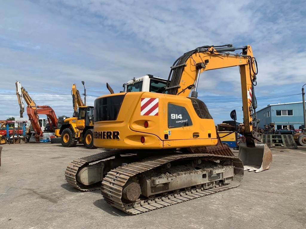 Liebherr R 914 Compact Litronic Liebherr R 914 Compact Litronic - Ekskavator roda: gambar 4 Liebherr R 914 Compact Litronic Liebherr R 914 Compact Litronic - Ekskavator roda: gambar 4
