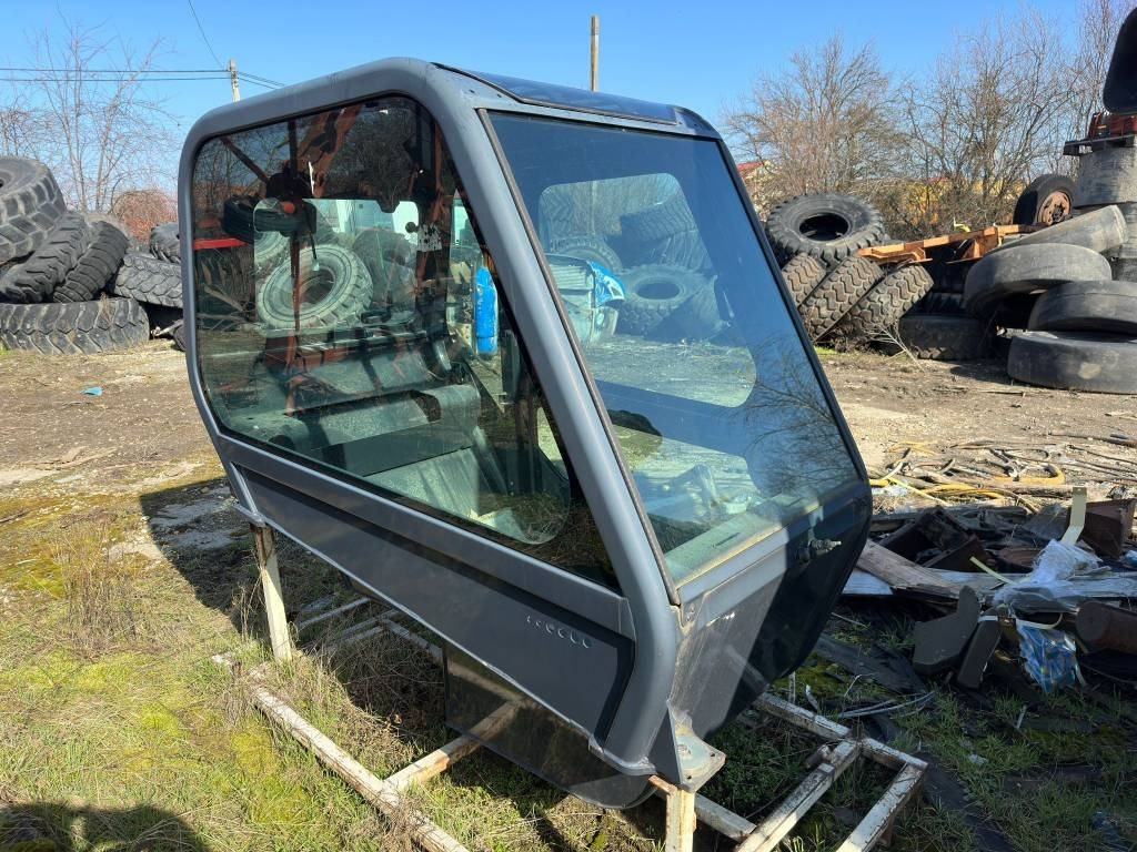 Manitou Telescopic Handler Cabin - Kabin untuk Peralatan konstruksi: gambar 1 Manitou Telescopic Handler Cabin - Kabin untuk Peralatan konstruksi: gambar 1