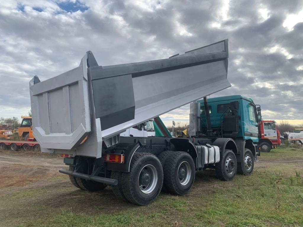 Mercedes-Benz Actros 4143 - Truk jungkit: gambar 4 Mercedes-Benz Actros 4143 - Truk jungkit: gambar 4