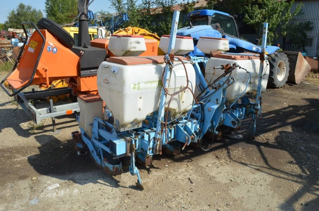 Monosem NG PLUS 6  - Penabur presisi: gambar 1 Monosem NG PLUS 6  - Penabur presisi: gambar 1