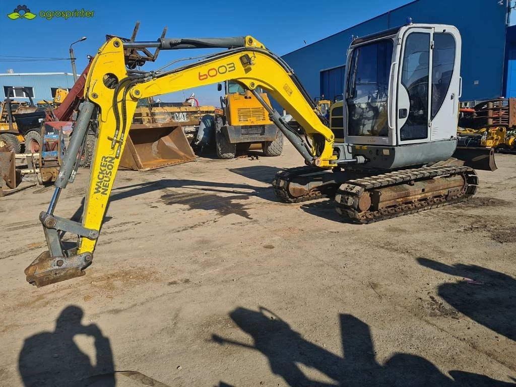 Neuson 6003 - Ekskavator mini: gambar 1 Neuson 6003 - Ekskavator mini: gambar 1