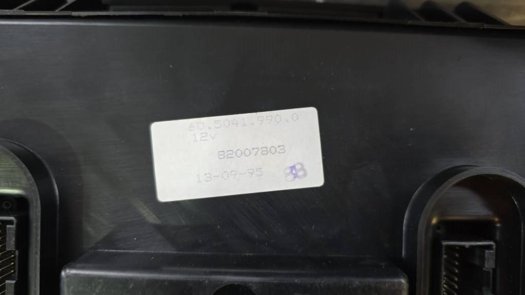 New Holland 82007803 NEW Instrument Cluster - Sistem listrik untuk Peralatan konstruksi: gambar 2 New Holland 82007803 NEW Instrument Cluster - Sistem listrik untuk Peralatan konstruksi: gambar 2