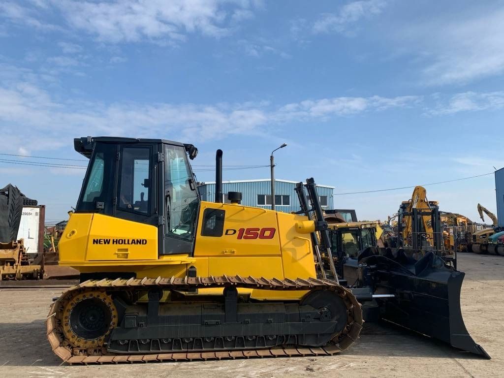 New Holland D 150 - Bulldozer: gambar 2 New Holland D 150 - Bulldozer: gambar 2