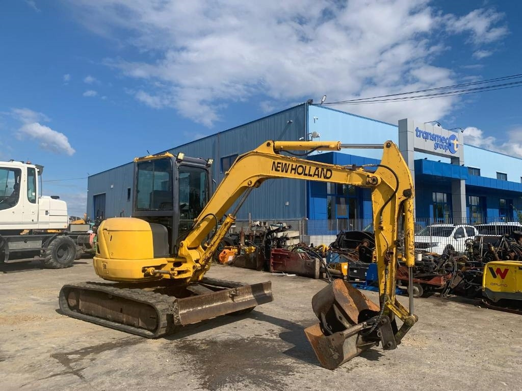 New Holland EH 45 - Ekskavator mini: gambar 2 New Holland EH 45 - Ekskavator mini: gambar 2