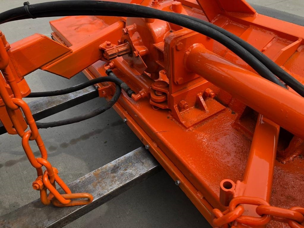 Perfect 180 - Mesin pemotong chopper/ Mulcher: gambar 2 Perfect 180 - Mesin pemotong chopper/ Mulcher: gambar 2