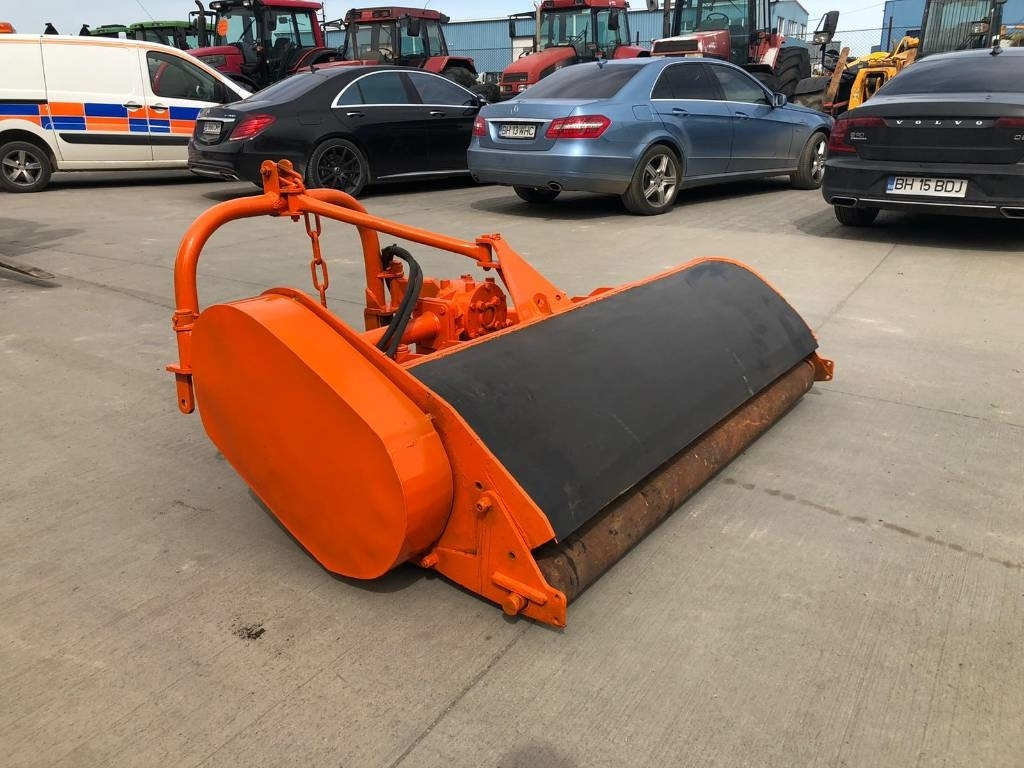 Perfect 180 - Mesin pemotong chopper/ Mulcher: gambar 5 Perfect 180 - Mesin pemotong chopper/ Mulcher: gambar 5