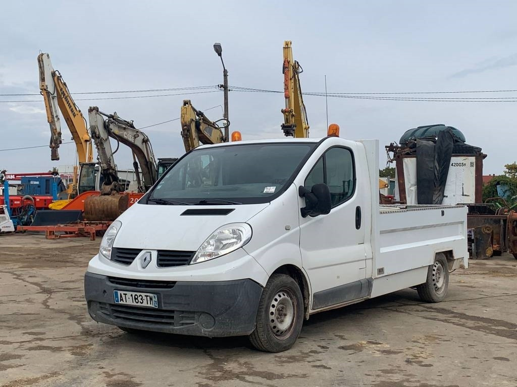 Renault Trafic - Van panel: gambar 1 Renault Trafic - Van panel: gambar 1