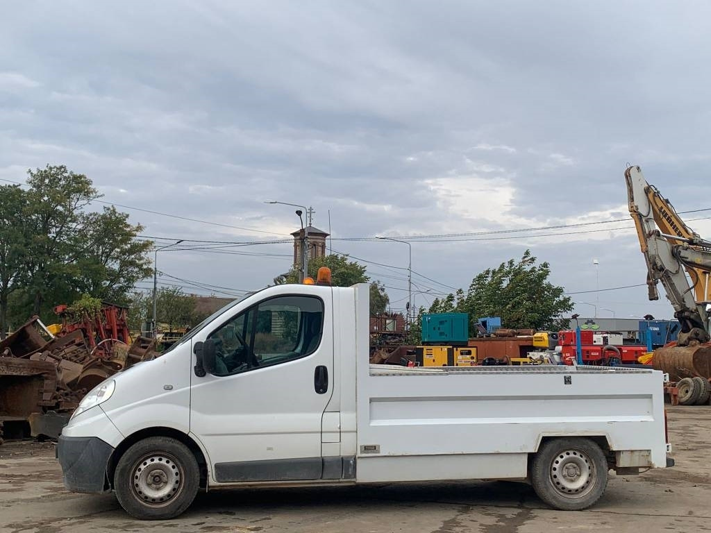 Renault Trafic - Van panel: gambar 2 Renault Trafic - Van panel: gambar 2