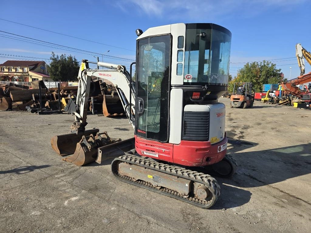 Takeuchi TB 23 R - Ekskavator mini: gambar 2 Takeuchi TB 23 R - Ekskavator mini: gambar 2