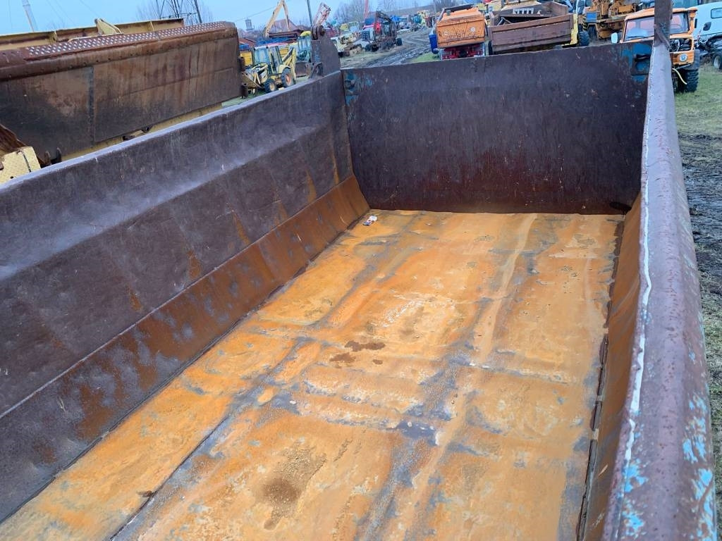 Truk jungkit Tatra Jamal: gambar 8 Truk jungkit Tatra Jamal: gambar 8