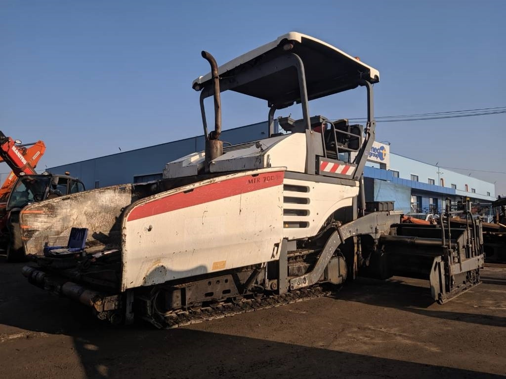 Vögele Super 1800-2 - Paver aspal: gambar 2 Vögele Super 1800-2 - Paver aspal: gambar 2