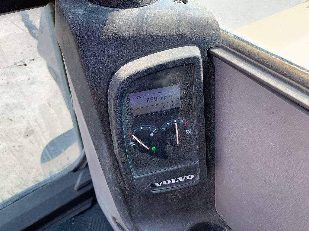 Ekskavator mini Volvo ECR 88 D: gambar 10