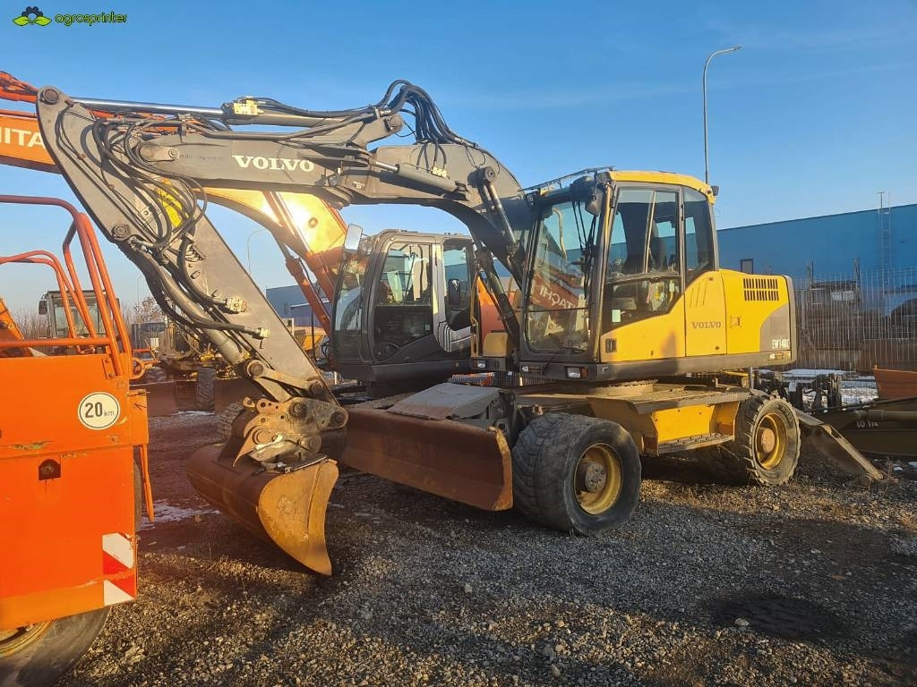 Volvo EW 140 C - Ekskavator roda: gambar 1 Volvo EW 140 C - Ekskavator roda: gambar 1