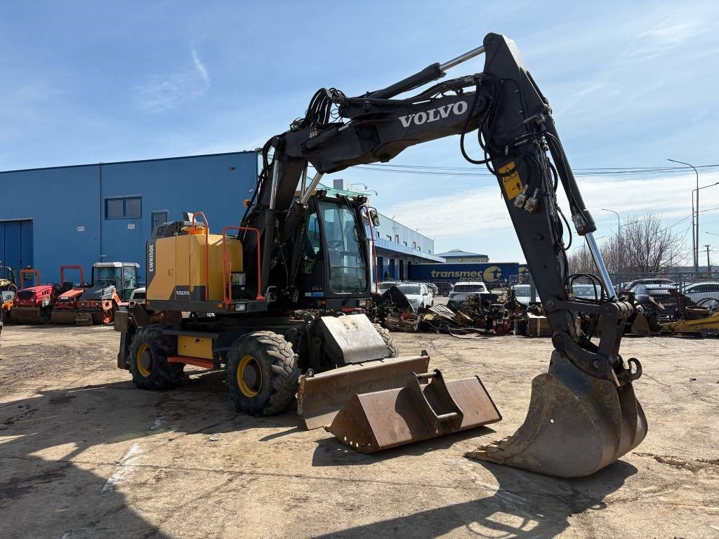 Volvo EW 150E - Ekskavator roda: gambar 5 Volvo EW 150E - Ekskavator roda: gambar 5