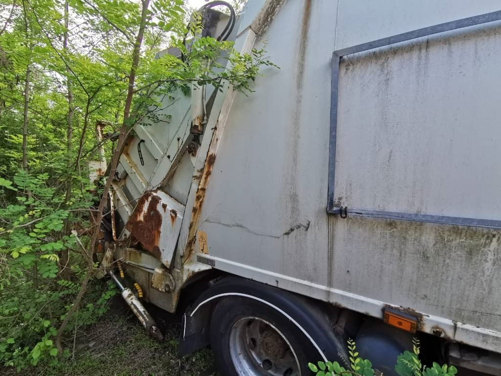 Volvo FL6 - Truk sampah: gambar 3 Volvo FL6 - Truk sampah: gambar 3