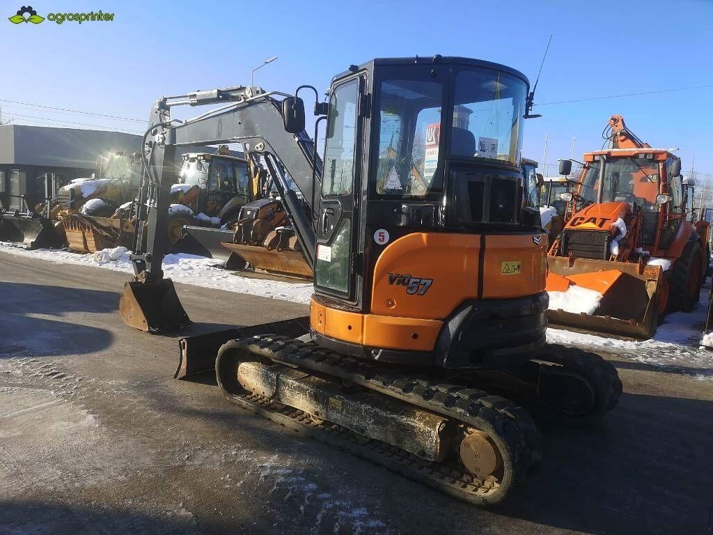 Ekskavator mini Yanmar Vio 57: gambar 6