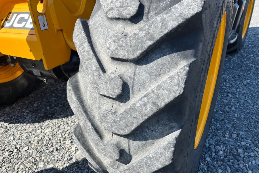 JCB 535-95 - Loader depan teleskopik: gambar 2 JCB 535-95 - Loader depan teleskopik: gambar 2
