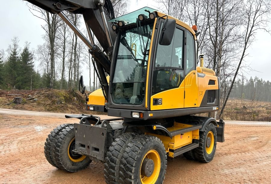 VOLVO EW160 D - Ekskavator roda: gambar 1 VOLVO EW160 D - Ekskavator roda: gambar 1