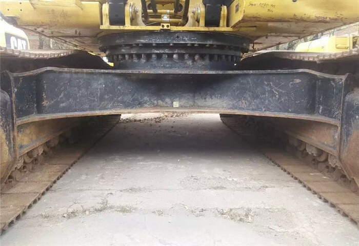 Caterpillar 336D2 - Ekskavator perayap: gambar 1 Caterpillar 336D2 - Ekskavator perayap: gambar 1
