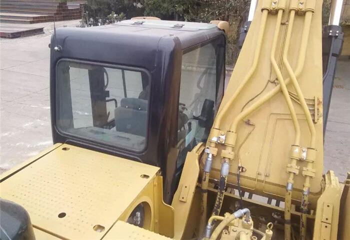 Caterpillar 336D2 - Ekskavator perayap: gambar 2 Caterpillar 336D2 - Ekskavator perayap: gambar 2