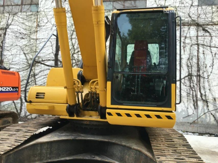 Komatsu PC220-7 - Ekskavator mini: gambar 1 Komatsu PC220-7 - Ekskavator mini: gambar 1