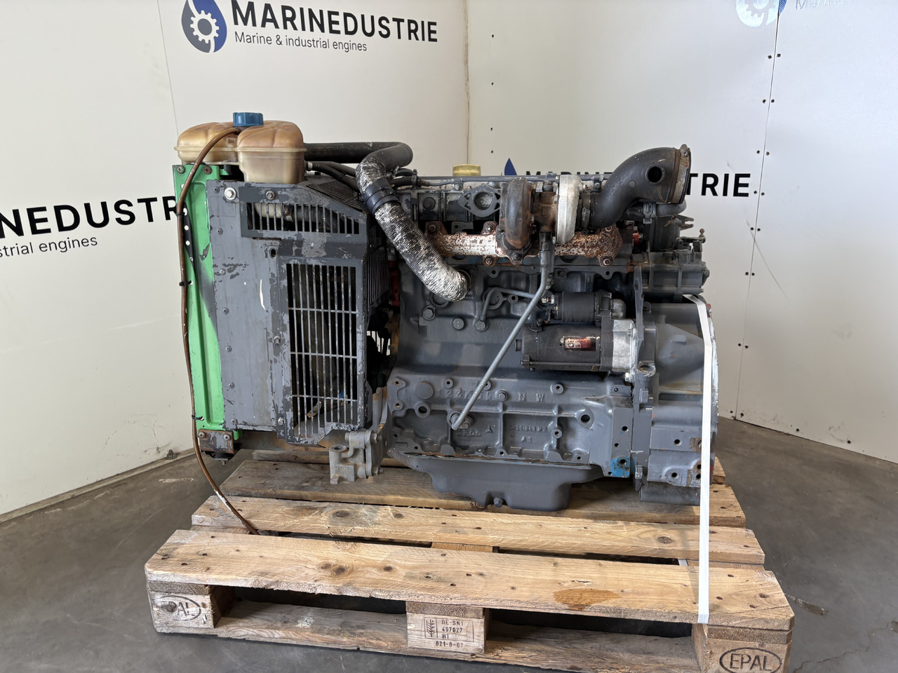 DEUTZ BF4M 1012 - Mesin: gambar 1 DEUTZ BF4M 1012 - Mesin: gambar 1