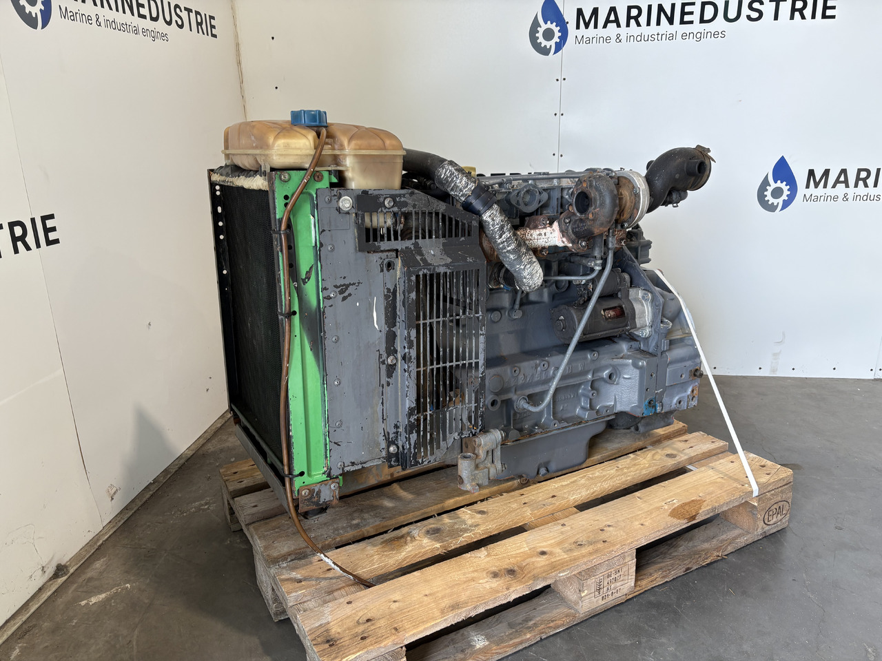 DEUTZ BF4M 1012 - Mesin: gambar 2 DEUTZ BF4M 1012 - Mesin: gambar 2
