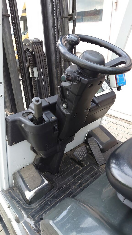 UniCarriers AG1N1L18Q - Forklift listrik: gambar 3 UniCarriers AG1N1L18Q - Forklift listrik: gambar 3