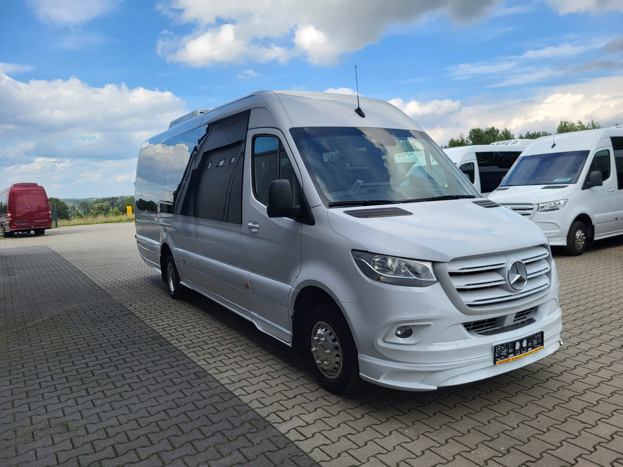 Mercedes-Benz Sprinter 519 CDI 24 places + 3 standing - Bus pinggiran kota: gambar 1 Mercedes-Benz Sprinter 519 CDI 24 places + 3 standing - Bus pinggiran kota: gambar 1