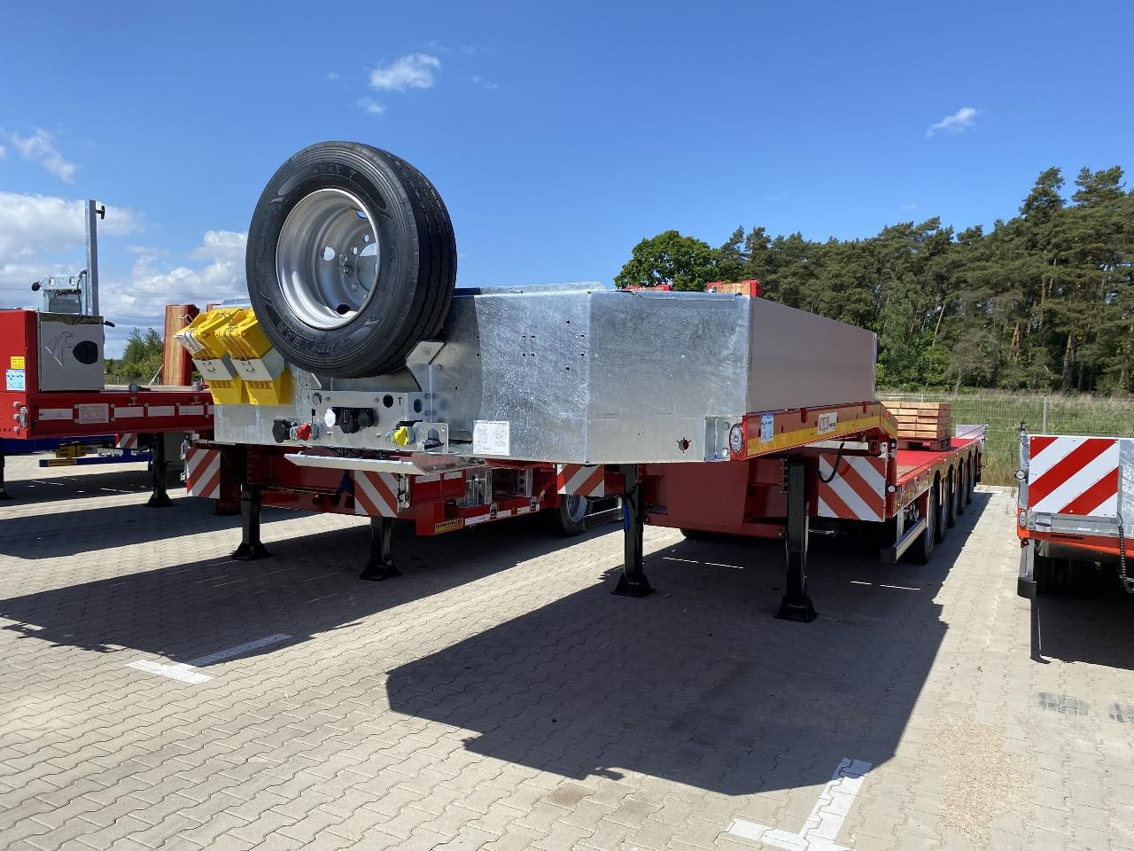 FAYMONVILLE MAXTRAILER MAX100 - Semi-trailer low bed: gambar 3 FAYMONVILLE MAXTRAILER MAX100 - Semi-trailer low bed: gambar 3