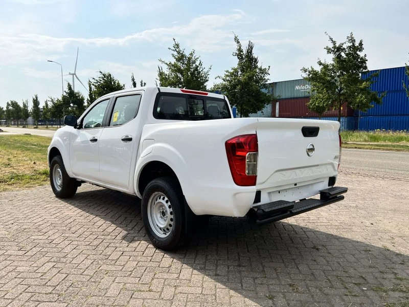 Nissan Navara 4x4 - 22 UNITS - 2.5 D Double Cab - XE - EURO 2 - NEW!! READY FOR WORK!!! - Truk pikap, Van kombi: gambar 3 Nissan Navara 4x4 - 22 UNITS - 2.5 D Double Cab - XE - EURO 2 - NEW!! READY FOR WORK!!! - Truk pikap, Van kombi: gambar 3