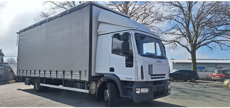 Iveco 120E22 Plane+Sp. G.Haus/Hochdach Klima LBW AHK - Truk dengan terpal samping: gambar 2 Iveco 120E22 Plane+Sp. G.Haus/Hochdach Klima LBW AHK - Truk dengan terpal samping: gambar 2