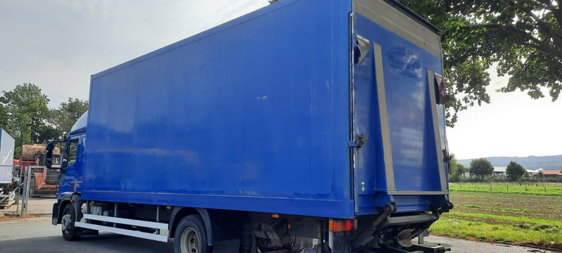 Iveco ML150E28 Koffer - Truk box: gambar 4 Iveco ML150E28 Koffer - Truk box: gambar 4