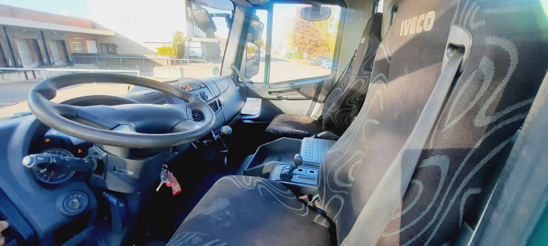 Truk jungkit, Truk derek Iveco ML180E28K 4x2 mit Kran/Funk/Greifer: gambar 7 Truk jungkit, Truk derek Iveco ML180E28K 4x2 mit Kran/Funk/Greifer: gambar 7