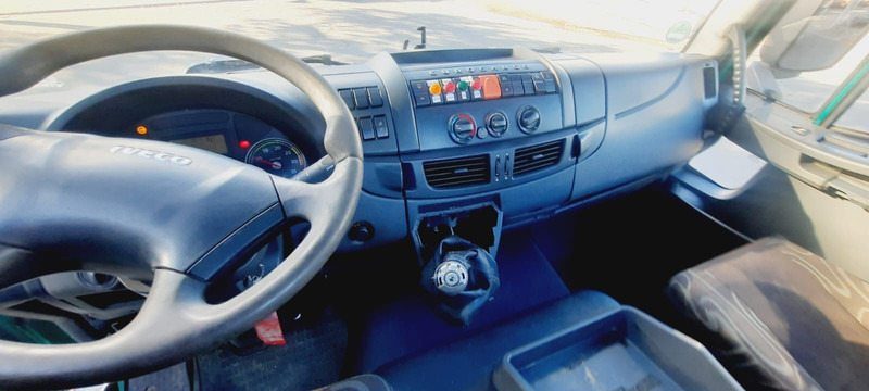 Truk jungkit, Truk derek Iveco ML180E28K 4x2 mit Kran/Funk/Greifer: gambar 8 Truk jungkit, Truk derek Iveco ML180E28K 4x2 mit Kran/Funk/Greifer: gambar 8