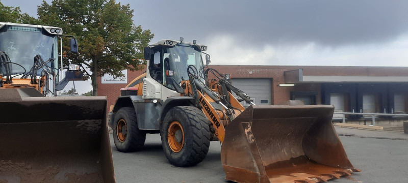 Liebherr L542 1-Hand Reifen:50% Deuschema - Wheel loader: gambar 4 Liebherr L542 1-Hand Reifen:50% Deuschema - Wheel loader: gambar 4